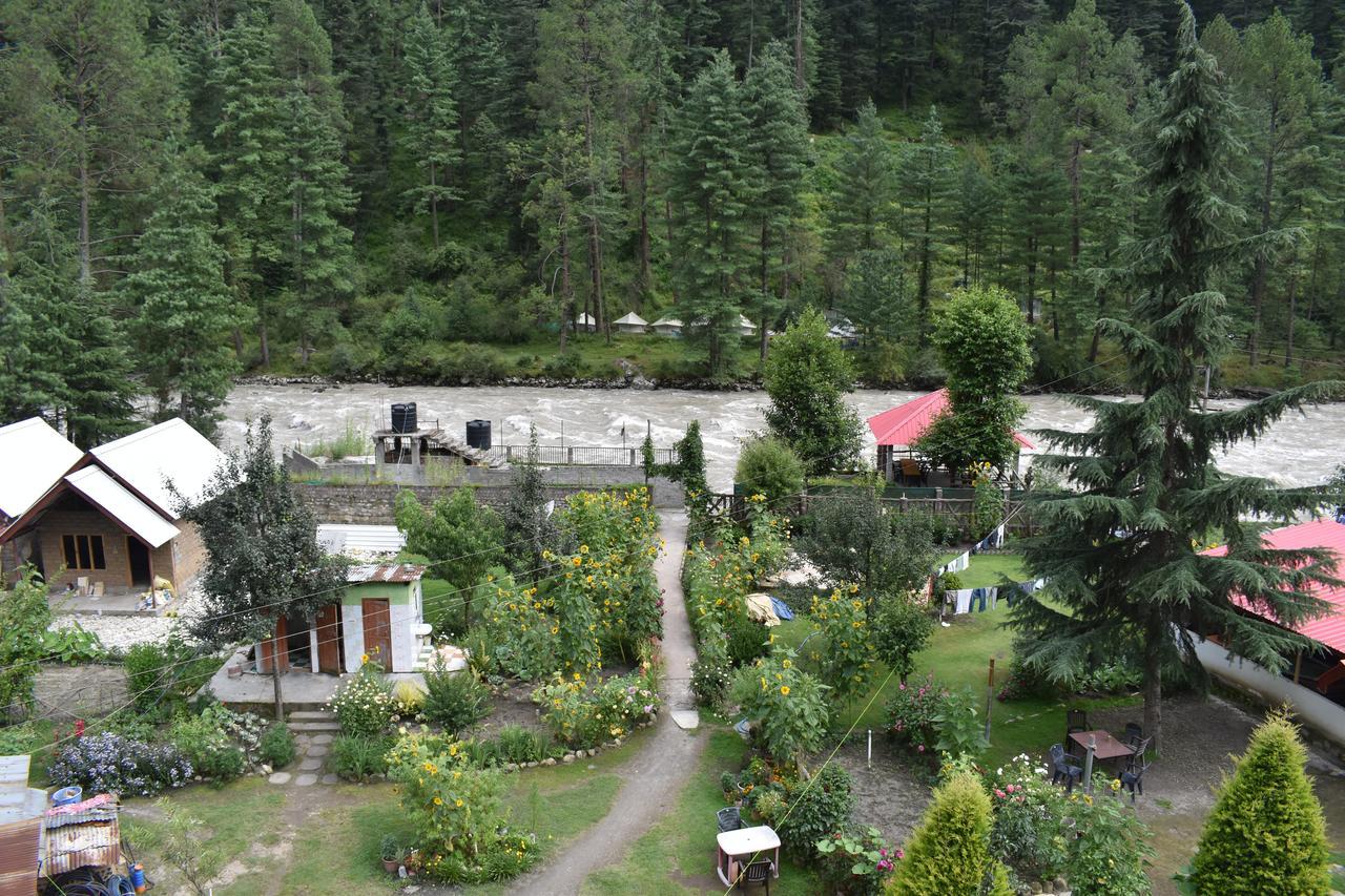 White House Kasol Exterior photo